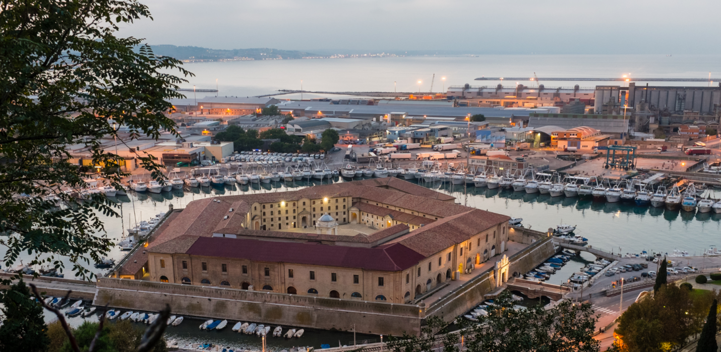 FESTA DELLA  DONNA  AD ANCONA E NUMANA
