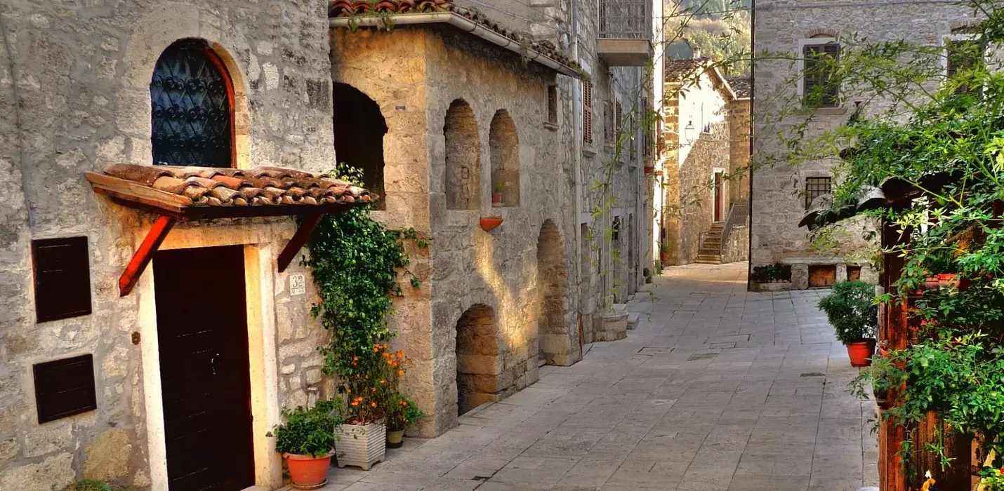 ASCOLI PICENO E CASTEL TROSINO