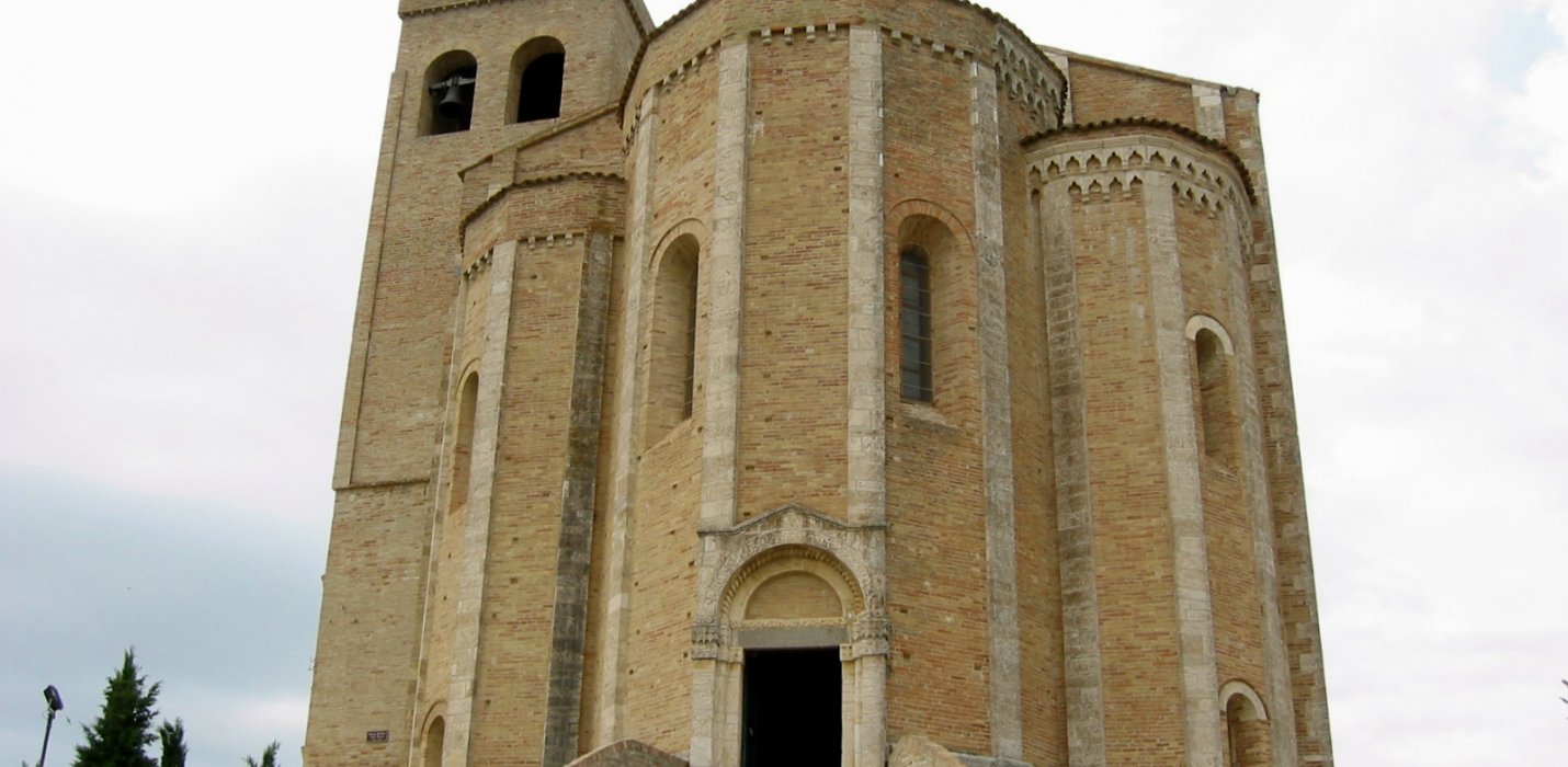 OFFIDA E COLLEZIONE SGARBI AD ASCOLI OFFIDA E COLLEZIONE SGARBI AD ASCOLI