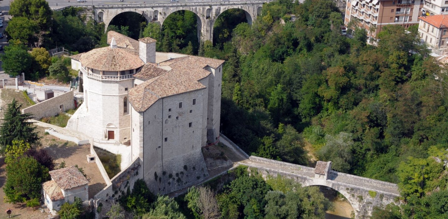 ASCOLI PICENO E CASTEL TROSINO ASCOLI PICENO E CASTEL TROSINO