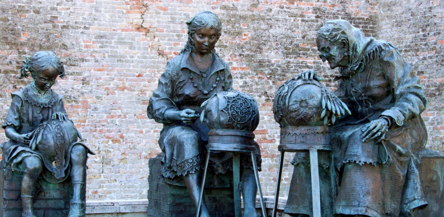 OFFIDA E COLLEZIONE SGARBI AD ASCOLI OFFIDA E COLLEZIONE SGARBI AD ASCOLI