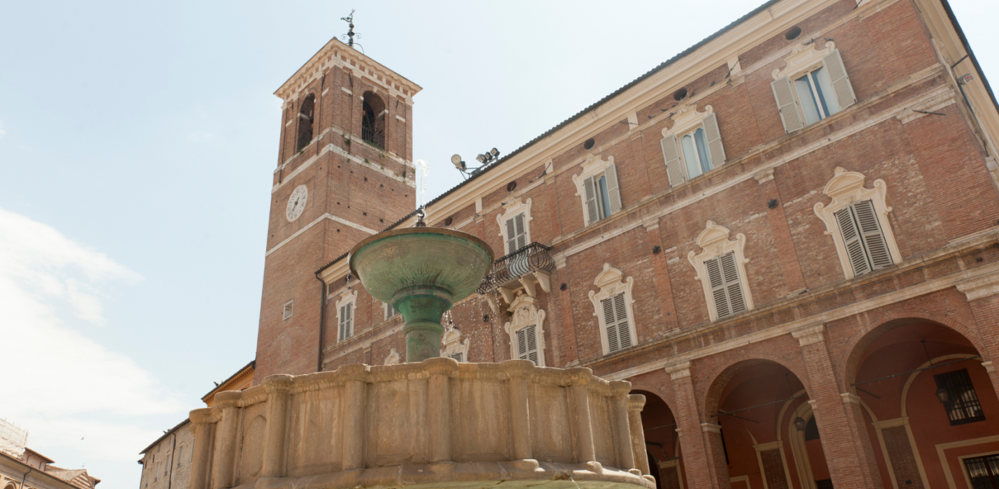 FABRIANO, TEMPIO VALADIER E GENGA