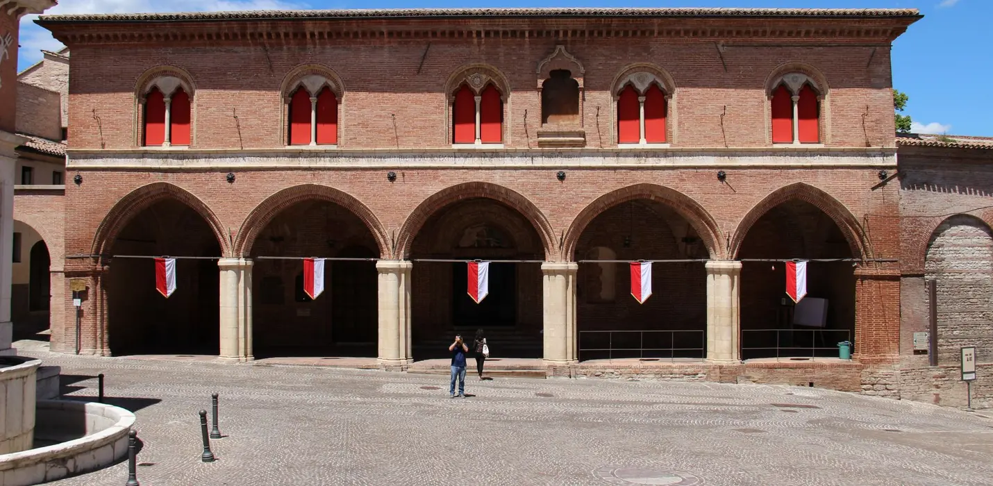 FABRIANO, TEMPIO VALADIER E GENGA