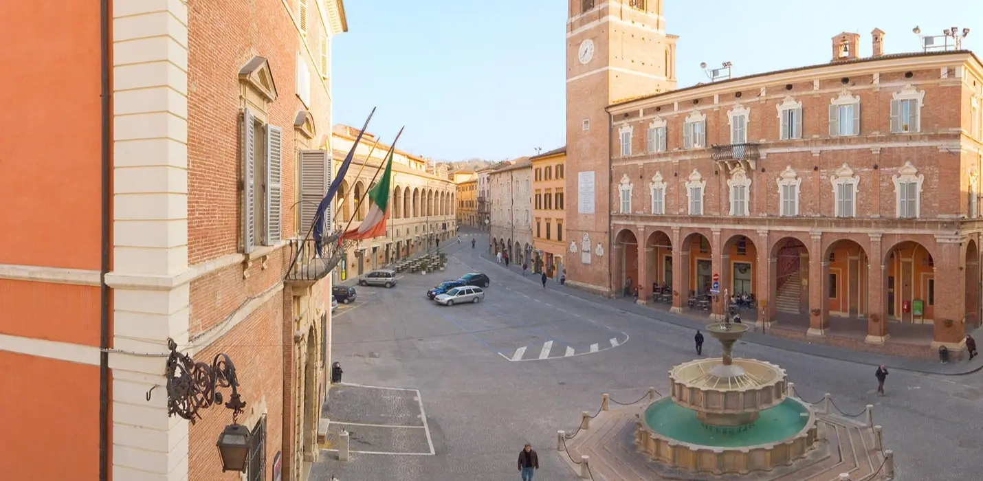 FABRIANO, TEMPIO VALADIER E GENGA