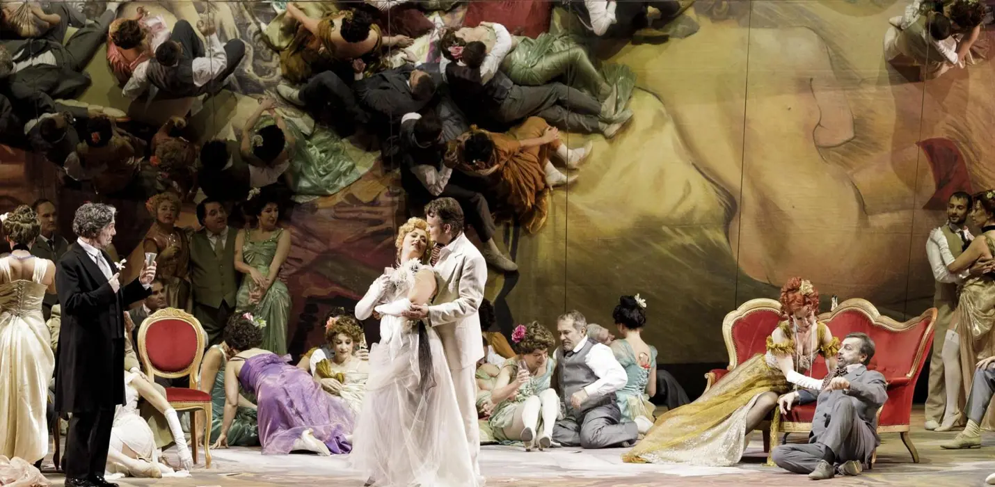 MACERATA: LA TRAVIATA ALLO SFERISTERIO