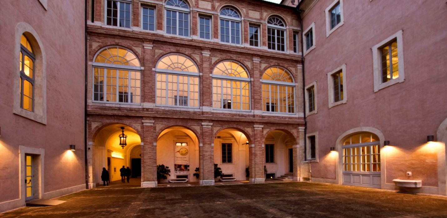 MACERATA: LA TRAVIATA ALLO SFERISTERIO