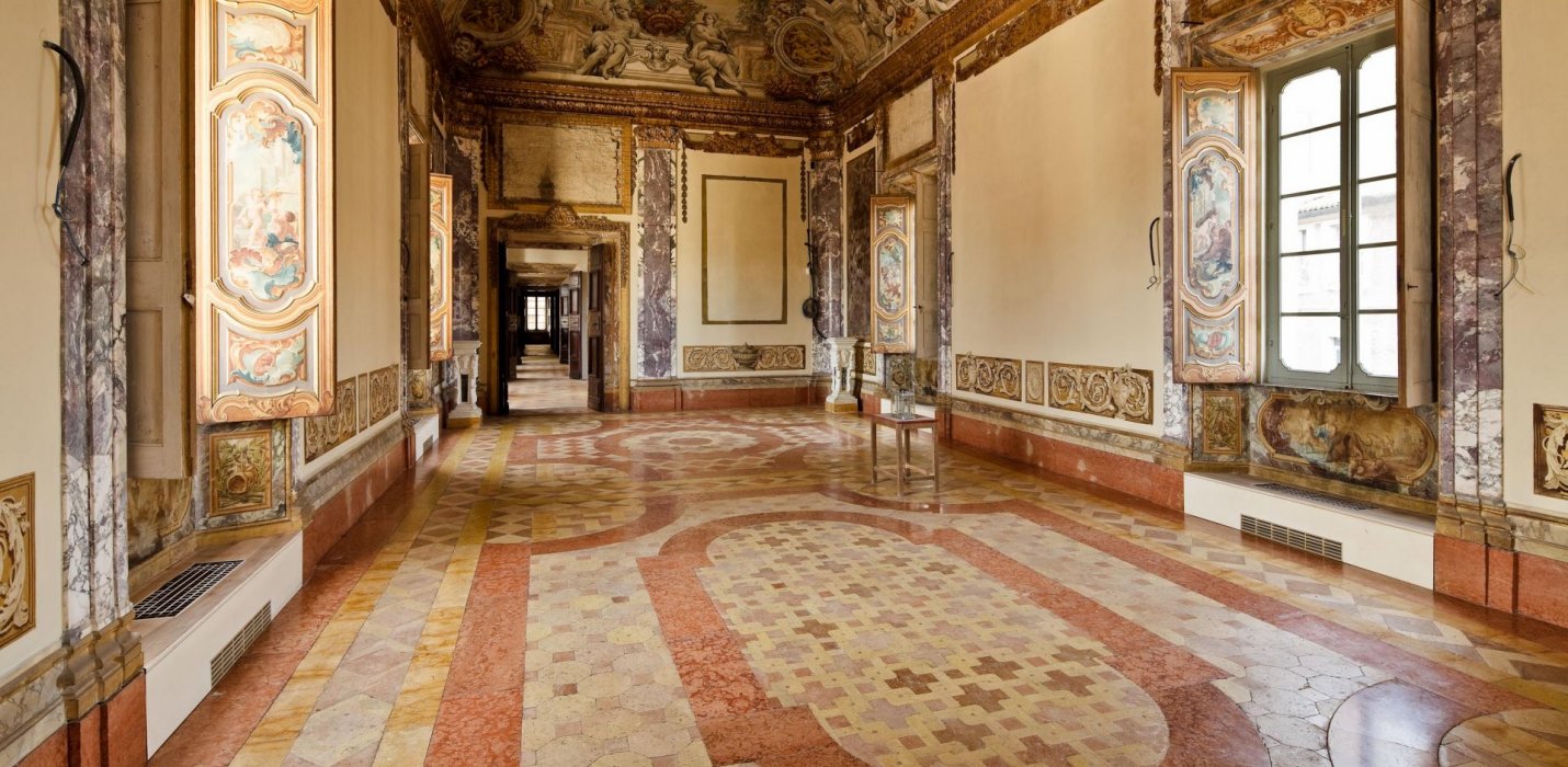 MACERATA: LA TRAVIATA ALLO SFERISTERIO