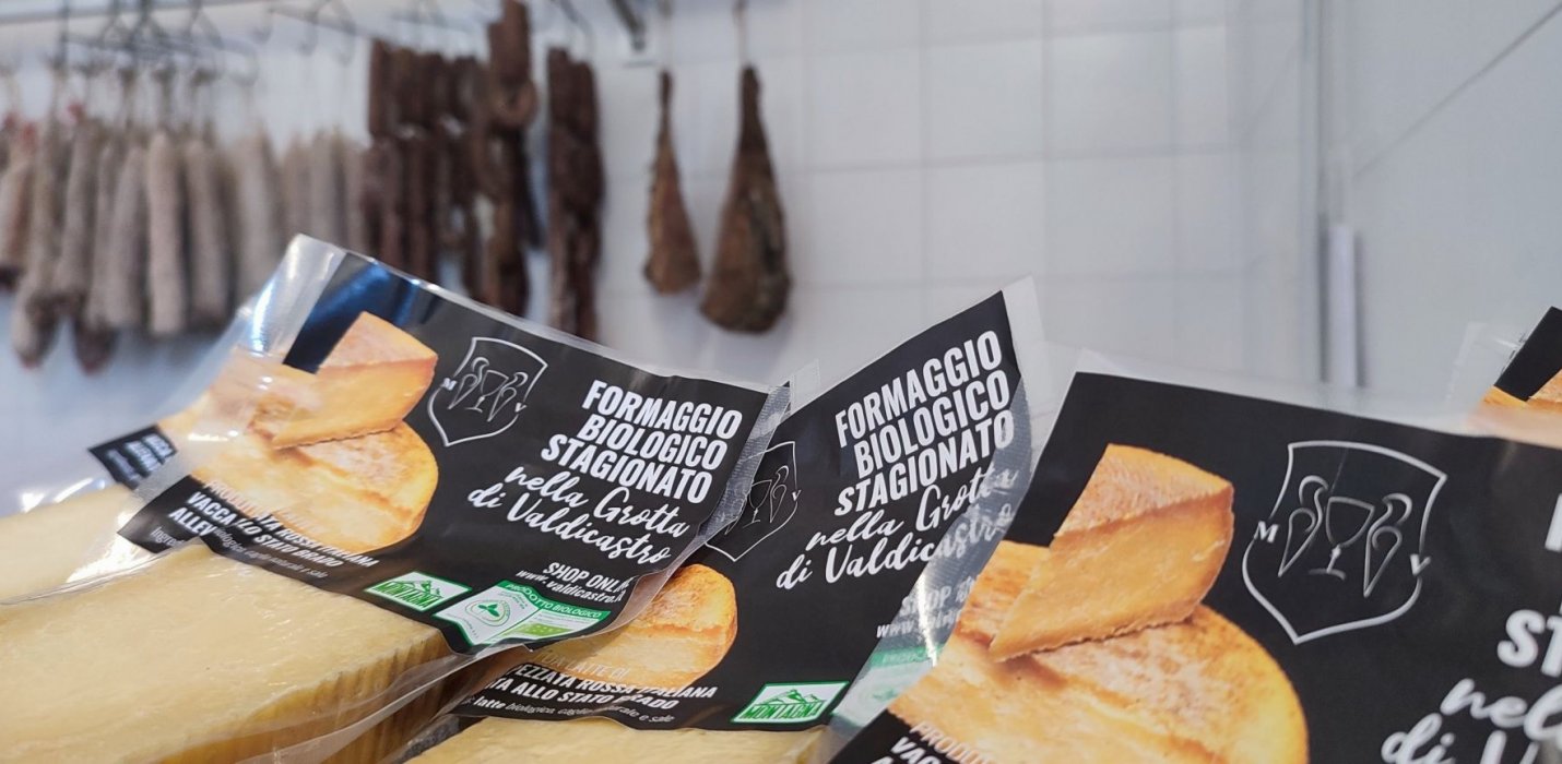 VALDICASTRO E CANFAITO AL TRAMONTO VALDICASTRO E CANFAITO AL TRAMONTO