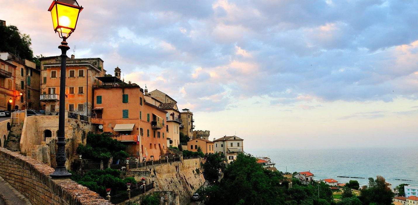 TORRE DI PALME E RIPATRANSONE TORRE DI PALME E RIPATRANSONE