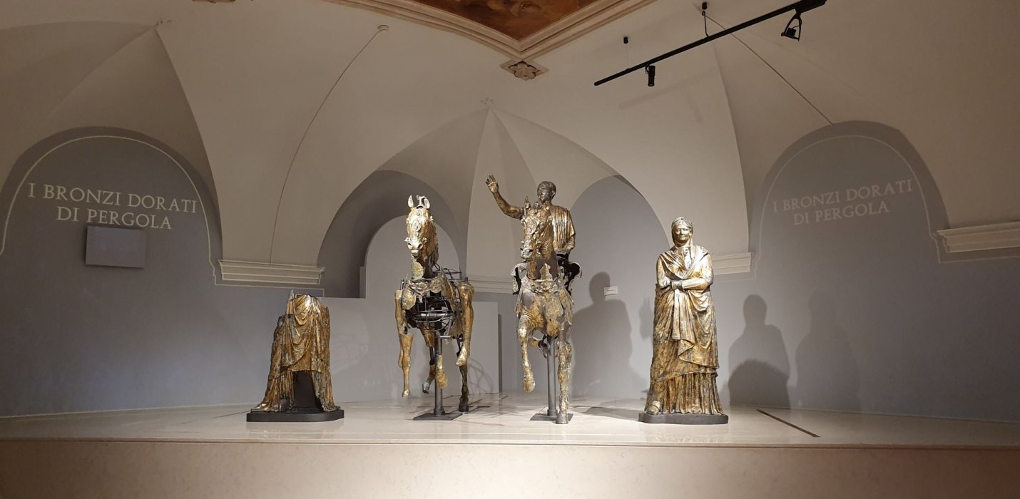 PERGOLA E ARCEVIA PERGOLA E ARCEVIA