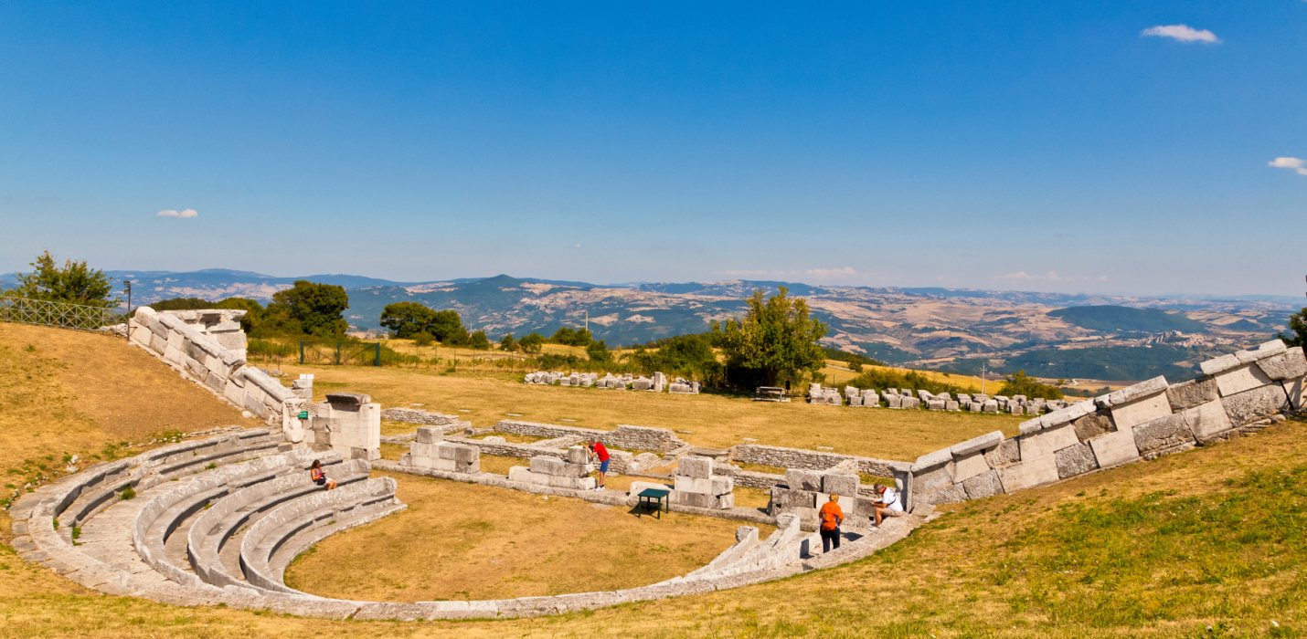 LA 'NDOCCIATA  D'AGNONE, ISERNIA, PIETRABBONDANTE E CASTELPETROSO LA 'NDOCCIATA  D'AGNONE, ISERNIA, PIETRABBONDANTE E CASTELPETROSO
