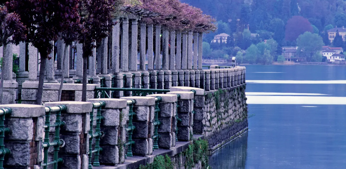 BERNA, THUN E IL TRENINO VERDE DELLE ALPI