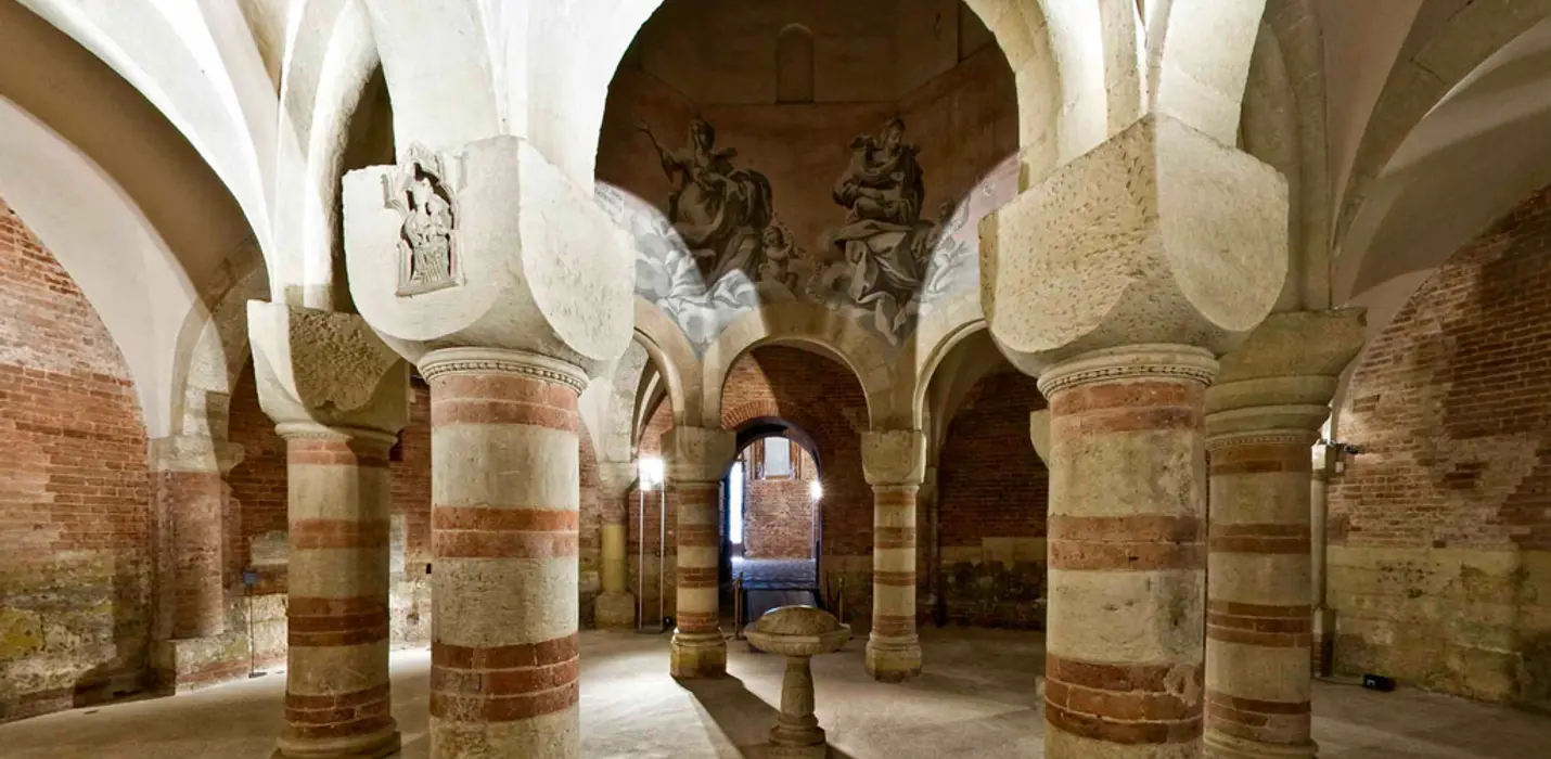PIEMONTE TRA CANTINE E CASTELLI