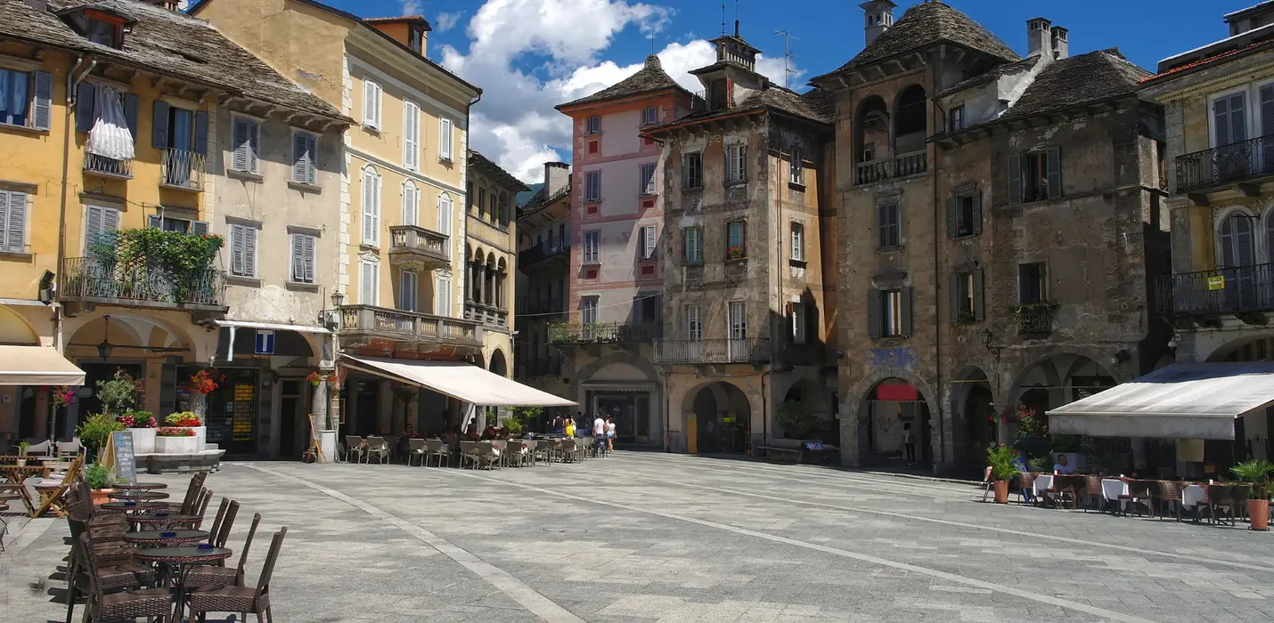 BERNA, THUN E IL TRENINO VERDE DELLE ALPI