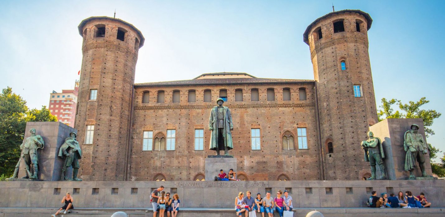 TORINO: LE REGGE, LA SACRA E GLI EGIZI TORINO: LE REGGE, LA SACRA E GLI EGIZI