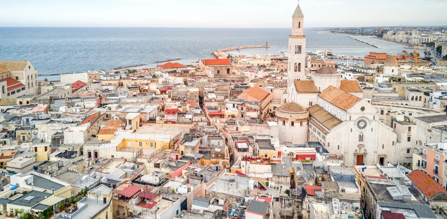 BARI, ANDRIA E TRANI: TRA CHIESE ROMANICHE E CASTELLI SVEVI
