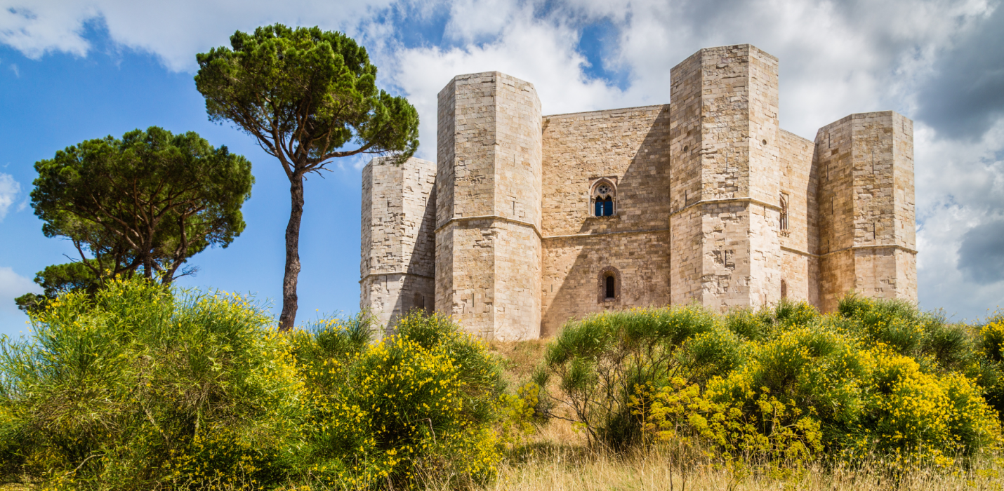 BARI, ANDRIA E TRANI: TRA CHIESE ROMANICHE E CASTELLI SVEVI BARI, ANDRIA E TRANI: TRA CHIESE ROMANICHE E CASTELLI SVEVI