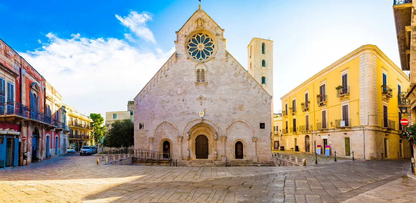 BARI, ANDRIA E TRANI: TRA CHIESE ROMANICHE E CASTELLI SVEVI