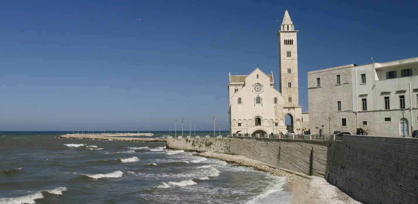 BARI, ANDRIA E TRANI: TRA CHIESE ROMANICHE E CASTELLI SVEVI