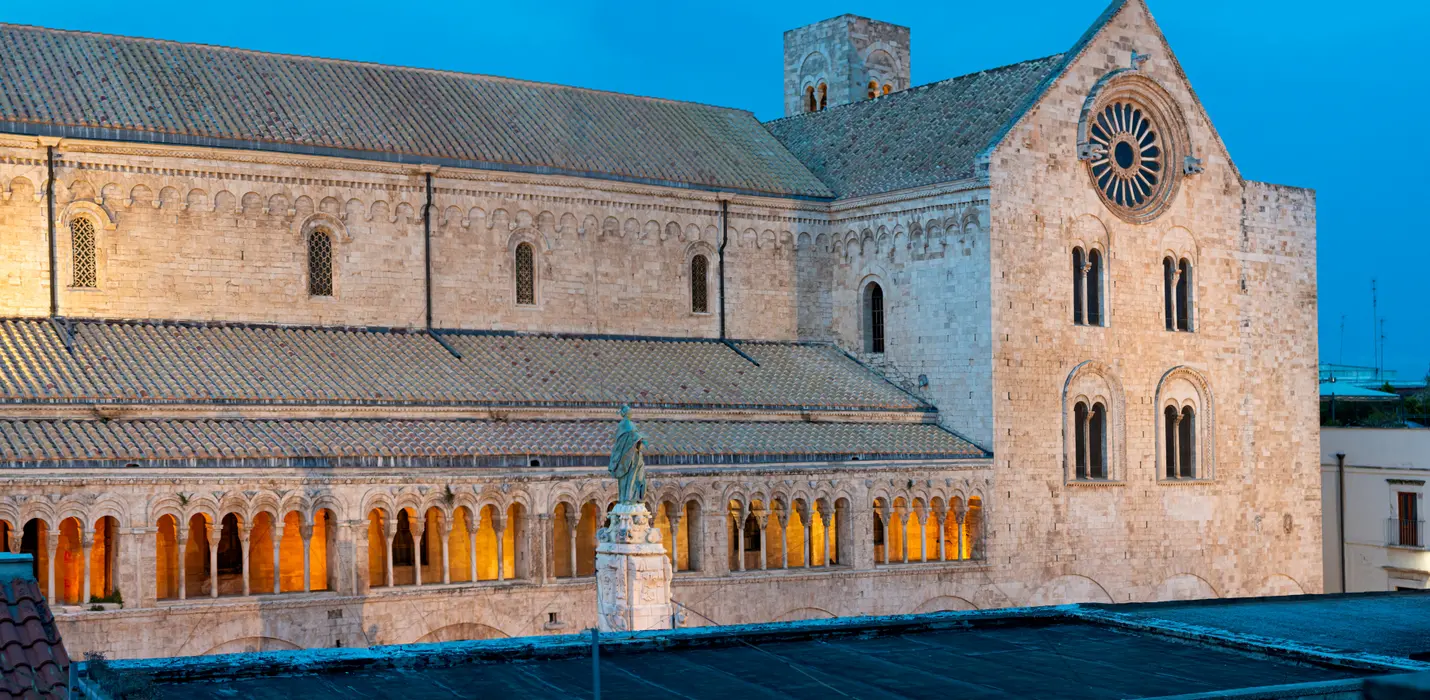 BARI, ANDRIA E TRANI: TRA CHIESE ROMANICHE E CASTELLI SVEVI