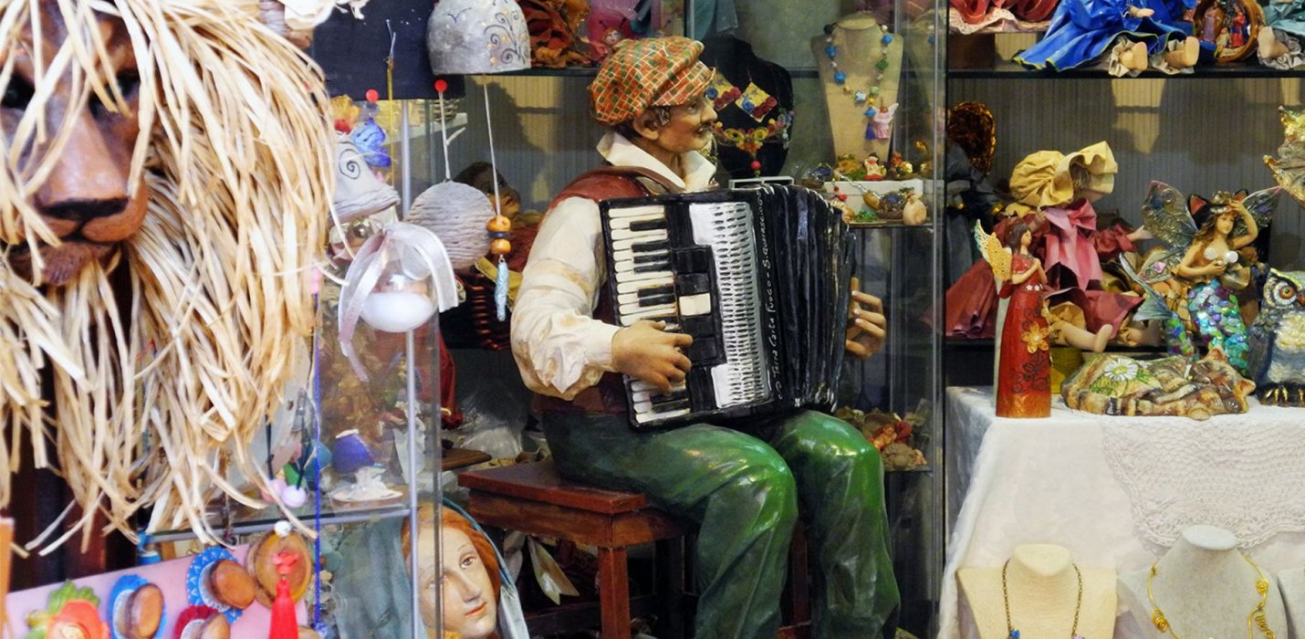 LECCE E LA FIERA DEI PUPI