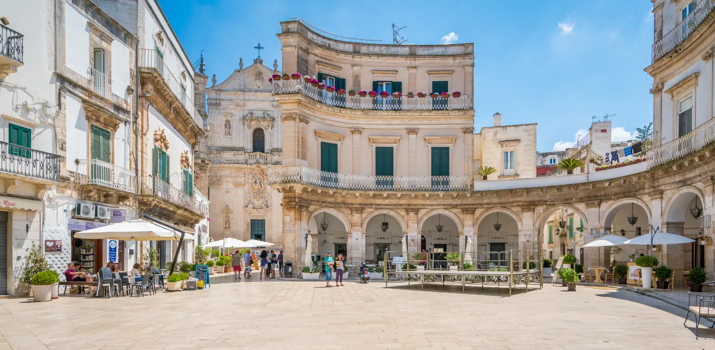 POLIGNANO, MONOPOLI E LA VALLE D'ITRIA