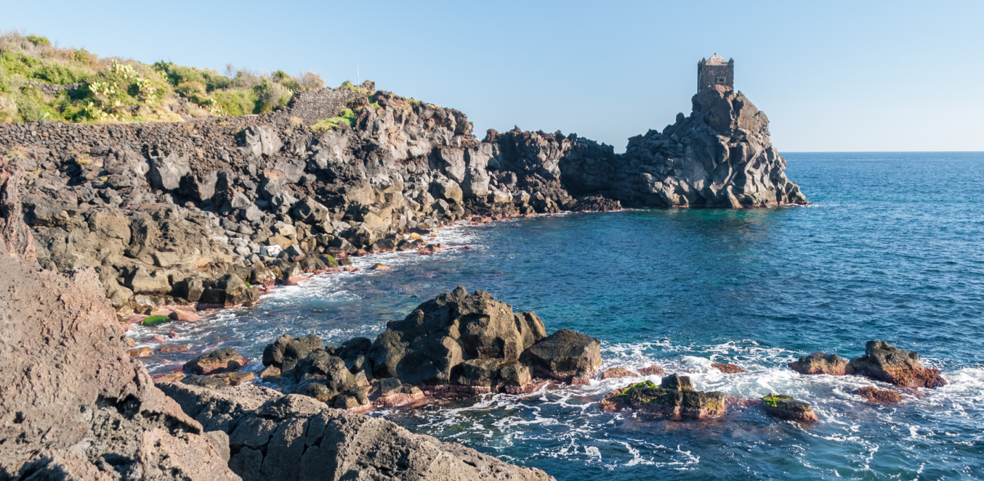 SICILIA D'AUTORE: DA TAORMINA A CALTAGIRONE SICILIA D'AUTORE: DA TAORMINA A CALTAGIRONE