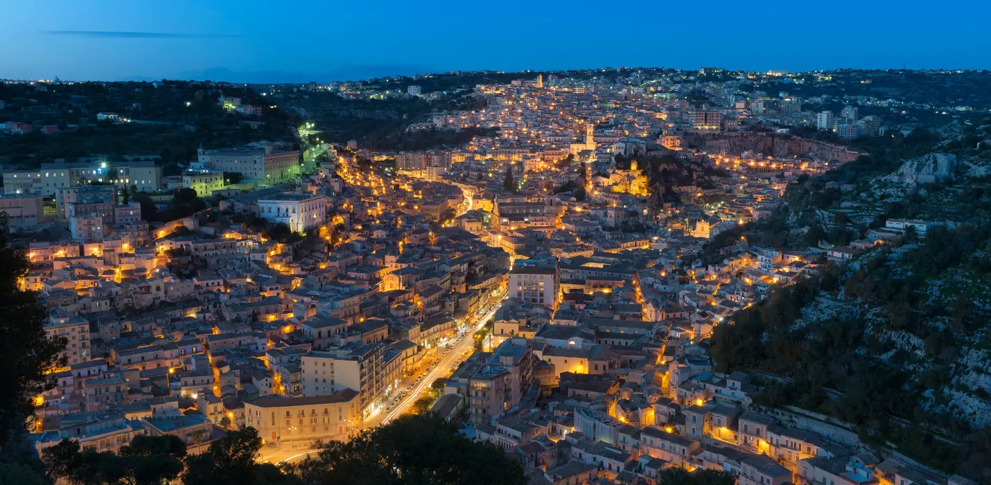 SICILIA D'AUTORE: DA CALTAGIRONE A SIRACUSA