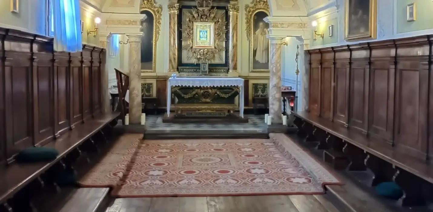 LA FONTE DELLA DUCHESSA E LE CANTINE SEGRETE DEI CAMALDOLESI