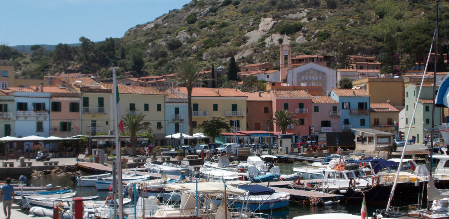ISOLA DEL GIGLIO, ARGENTARIO E GIARDINO DEI TAROCCHI ISOLA DEL GIGLIO, ARGENTARIO E GIARDINO DEI TAROCCHI