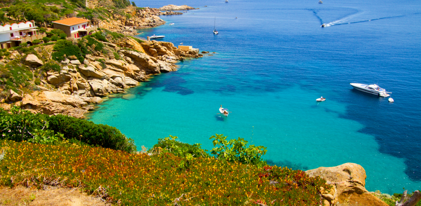 ISOLA DEL GIGLIO, ARGENTARIO E GIARDINO DEI TAROCCHI ISOLA DEL GIGLIO, ARGENTARIO E GIARDINO DEI TAROCCHI
