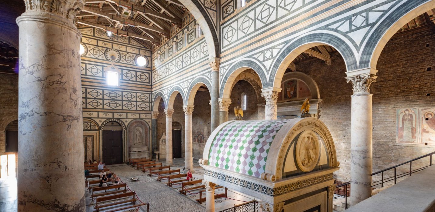 FIRENZE: SAN MINIATO AL MONTE  E LE RAMPE FIRENZE: SAN MINIATO AL MONTE  E LE RAMPE