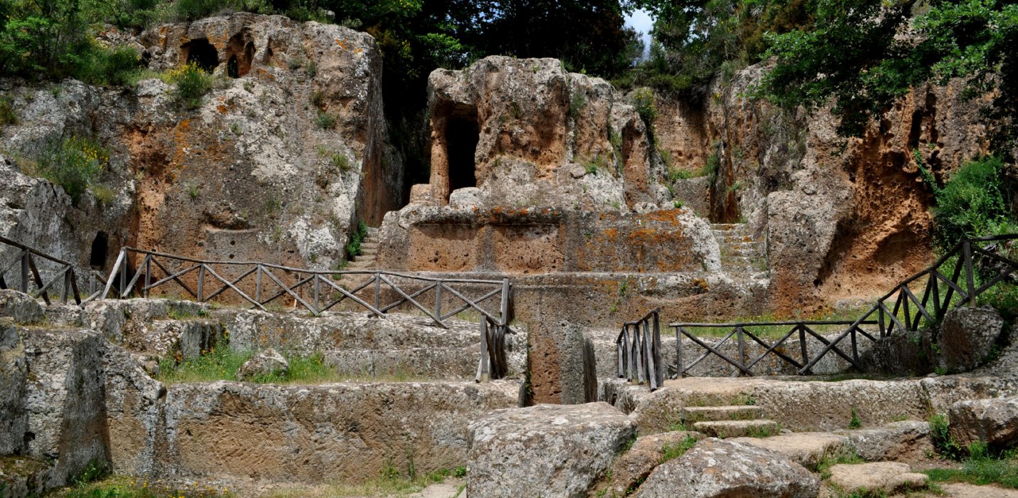 LE CITTA DEL TUFO: PITIGLIANO, SORANO E  SOVANA