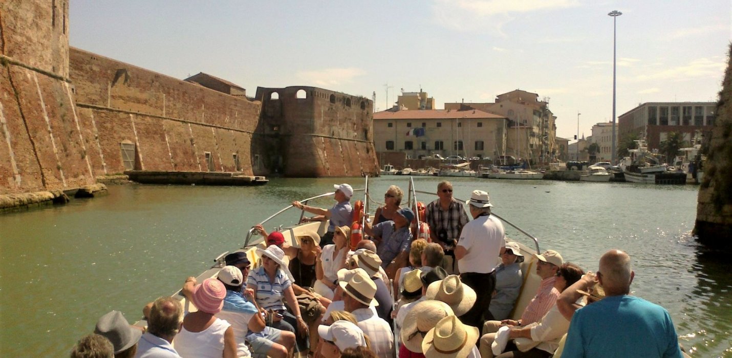 LIVORNO: LE FORTEZZE, I FOSSI E LA TERRAZZA LIVORNO: LE FORTEZZE, I FOSSI E LA TERRAZZA