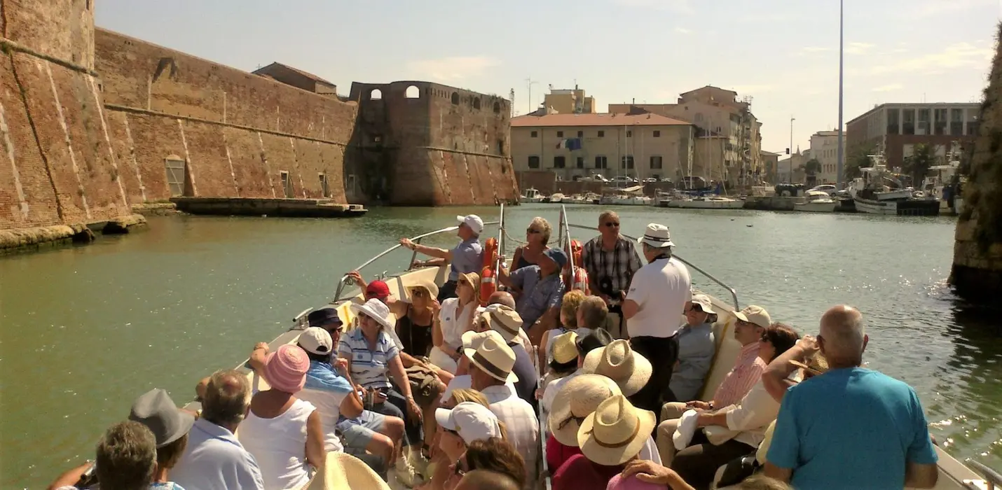 LIVORNO: LE FORTEZZE, I FOSSI E LA TERRAZZA