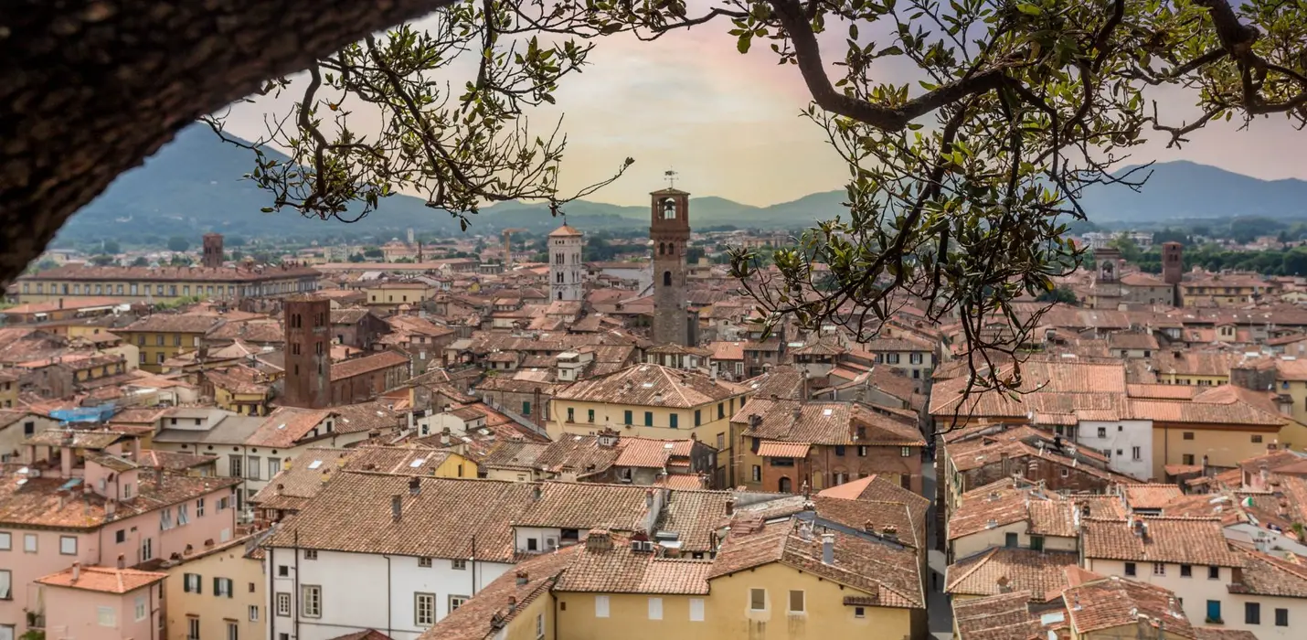 LUCCA LA CITTA FORTEZZA