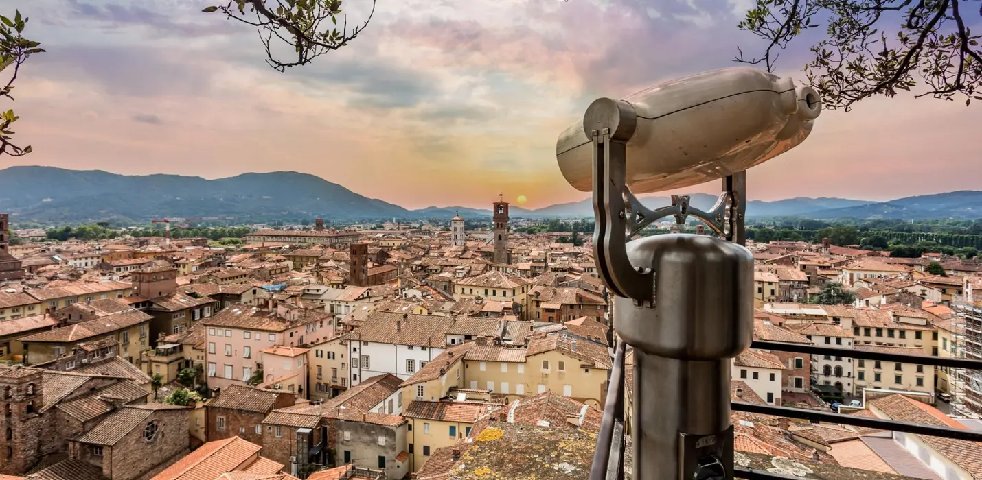 LUCCA LA CITTA FORTEZZA