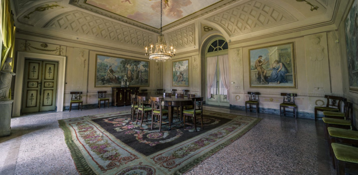 VILLA MARLIA E LE CAMELIE DELLA LUCCHESIA VILLA MARLIA E LE CAMELIE DELLA LUCCHESIA