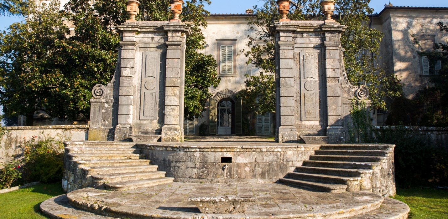 VILLA LA MAGIA DI QUARRATA E MONTECATINI ALTA E BASSA VILLA LA MAGIA DI QUARRATA E MONTECATINI ALTA E BASSA