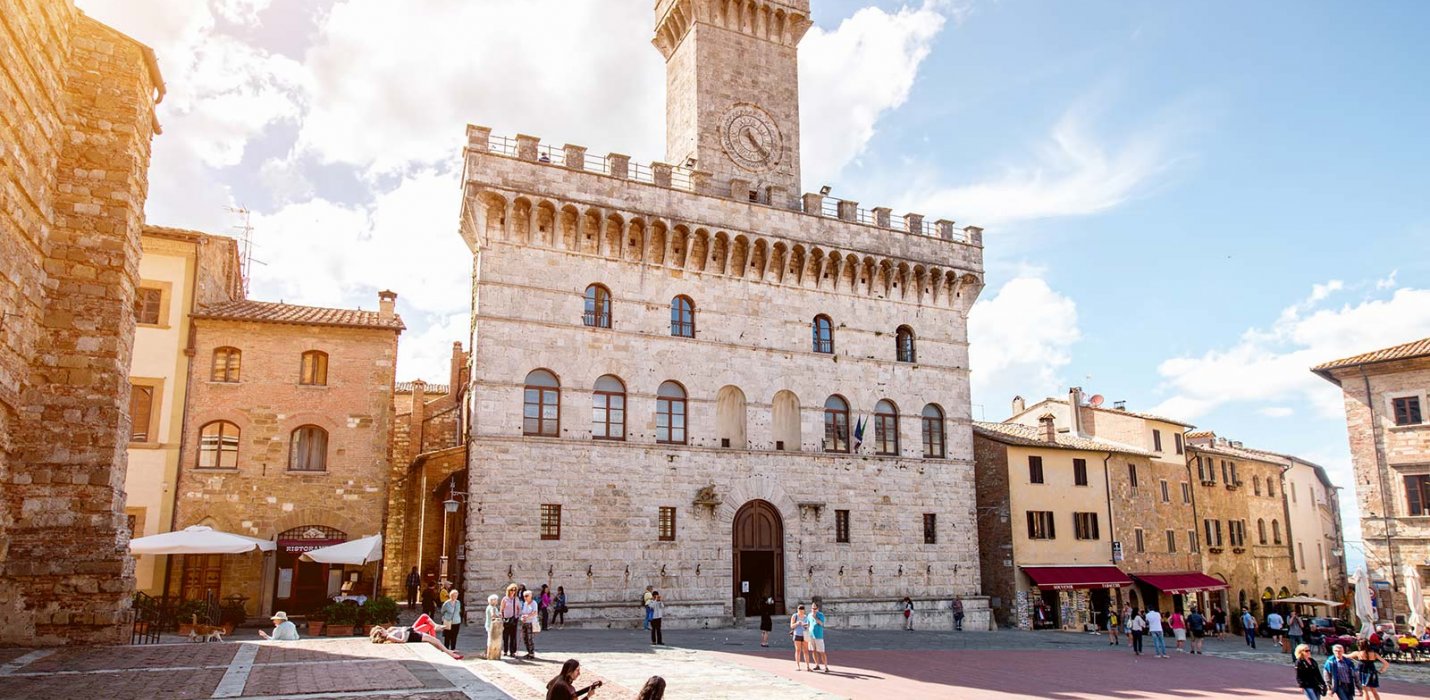 MONTEPULCIANO e i mercatini di natale MONTEPULCIANO e i mercatini di natale