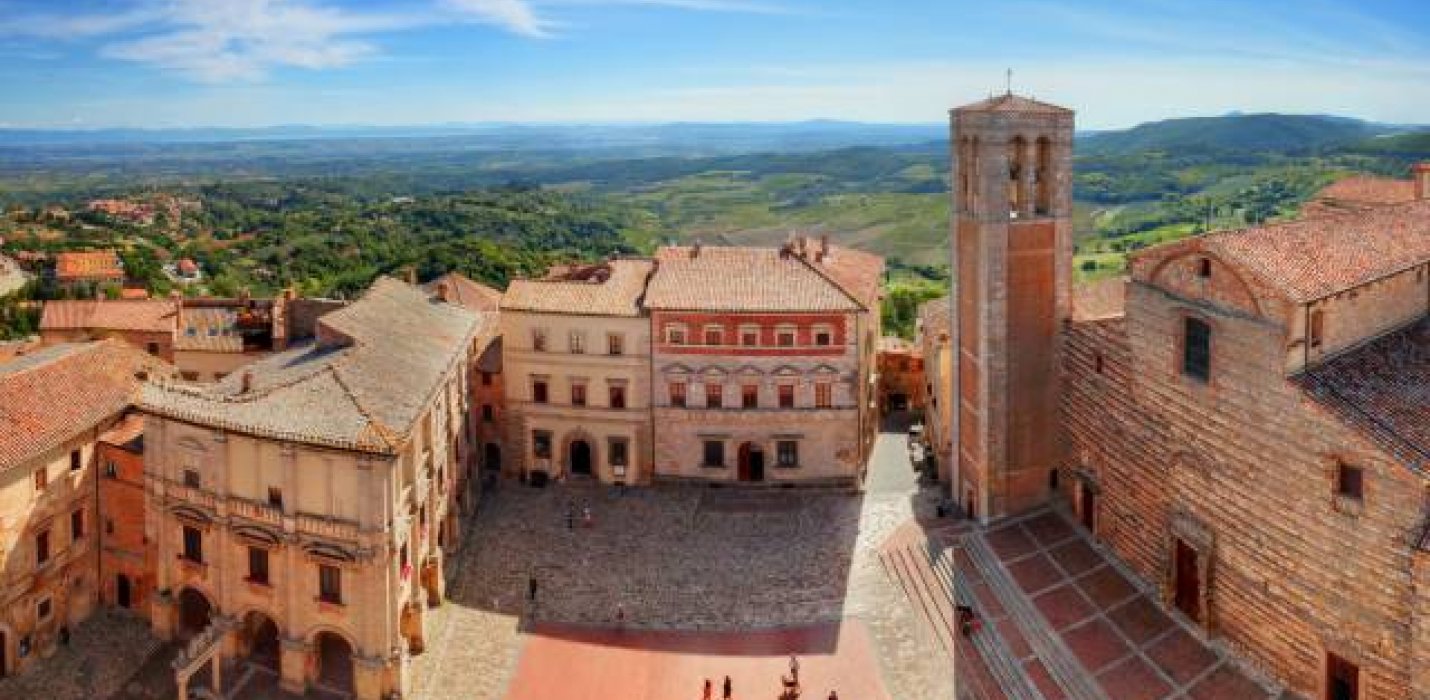 MONTEPULCIANO e i mercatini di natale MONTEPULCIANO e i mercatini di natale