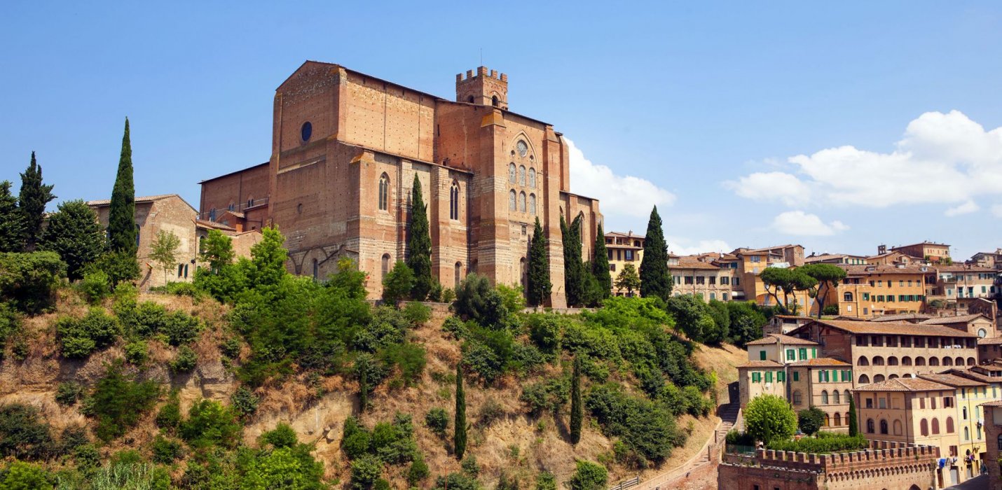 SIENA GIOIELLO MEDIOEVALE