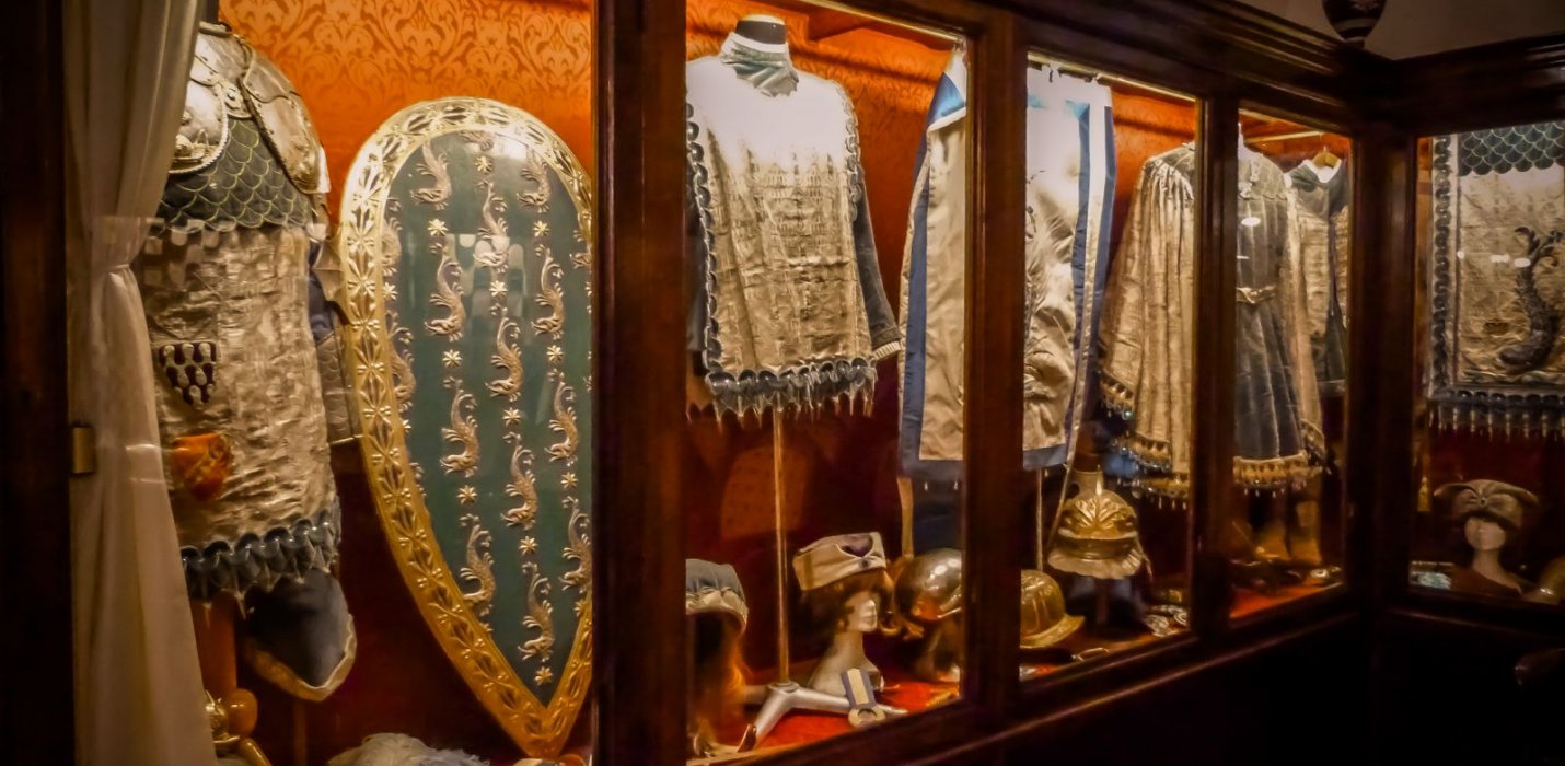 SIENA GIOIELLO MEDIOEVALE