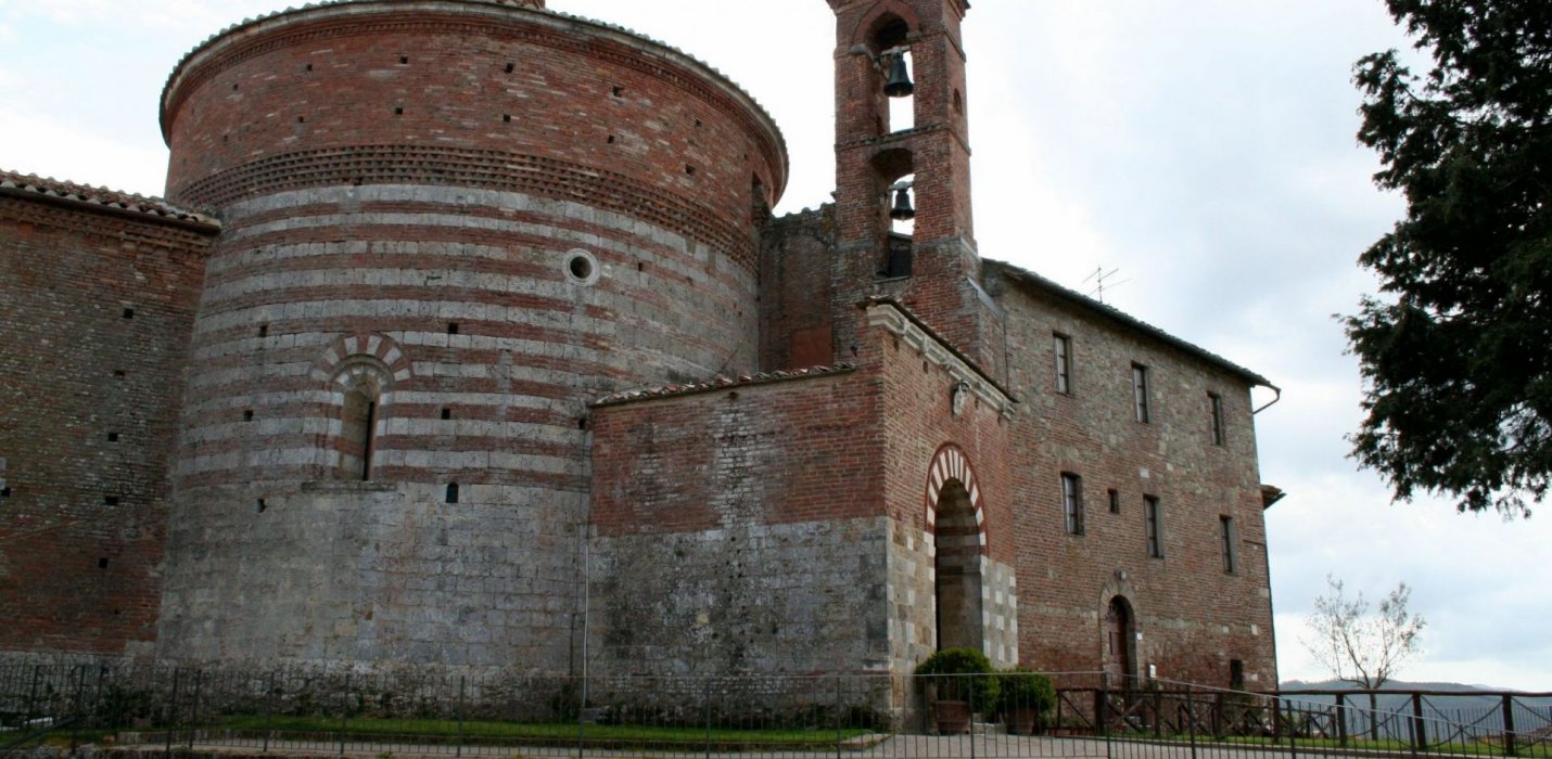 SAN GALGANO E CHIANTISHIRE
