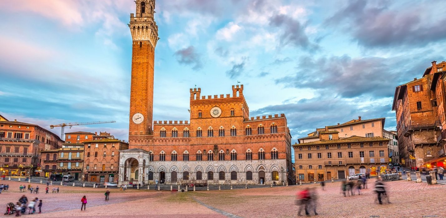 SIENA GIOIELLO MEDIOEVALE