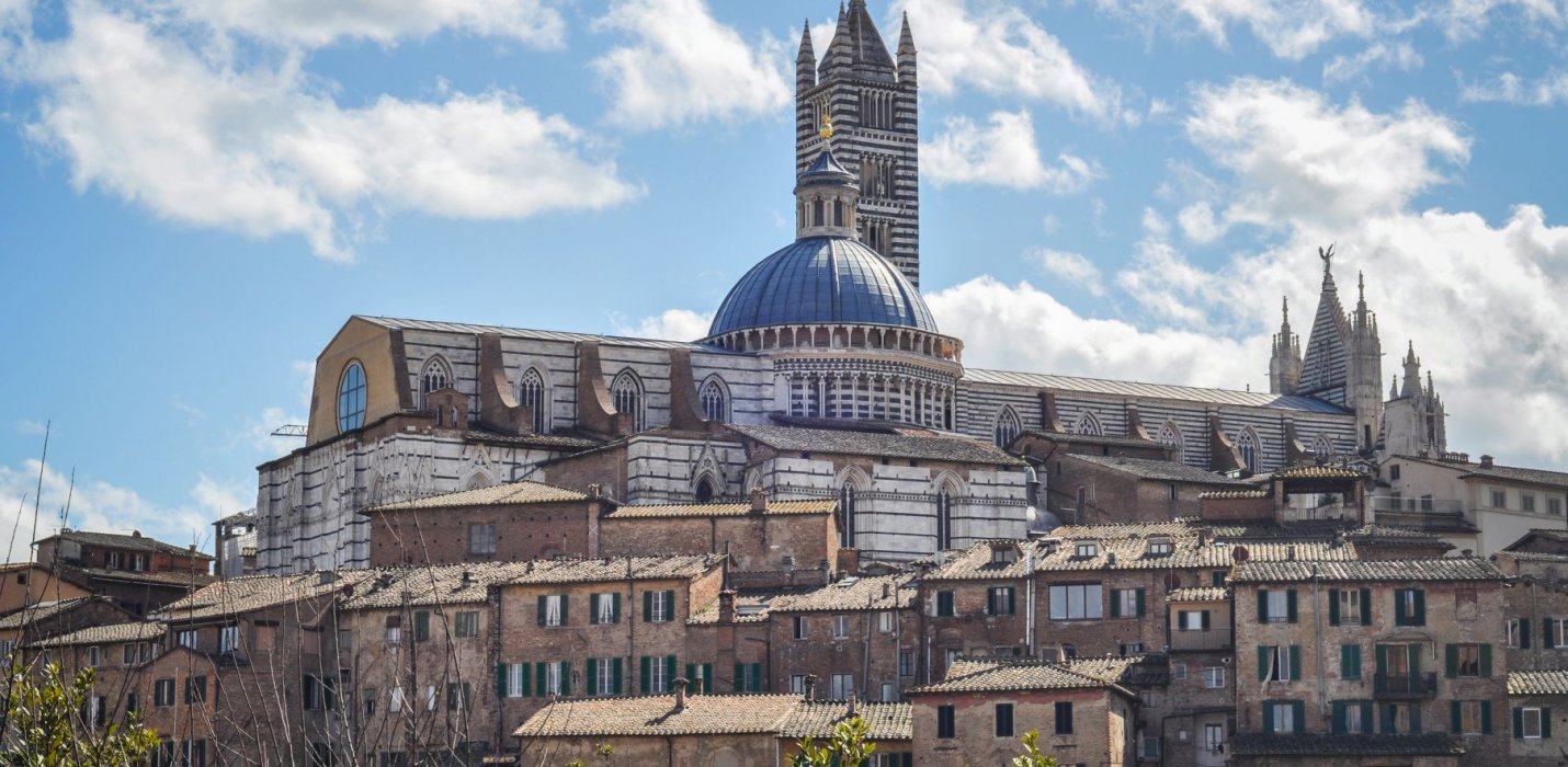 SIENA GIOIELLO MEDIOEVALE