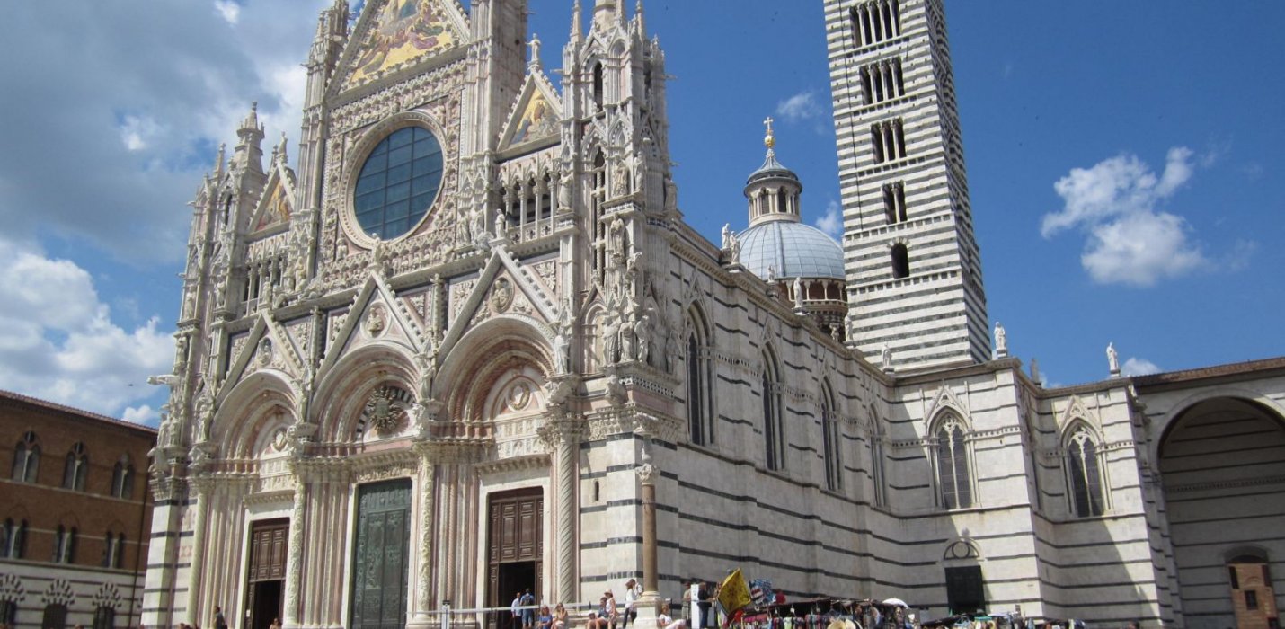 SIENA GIOIELLO MEDIOEVALE