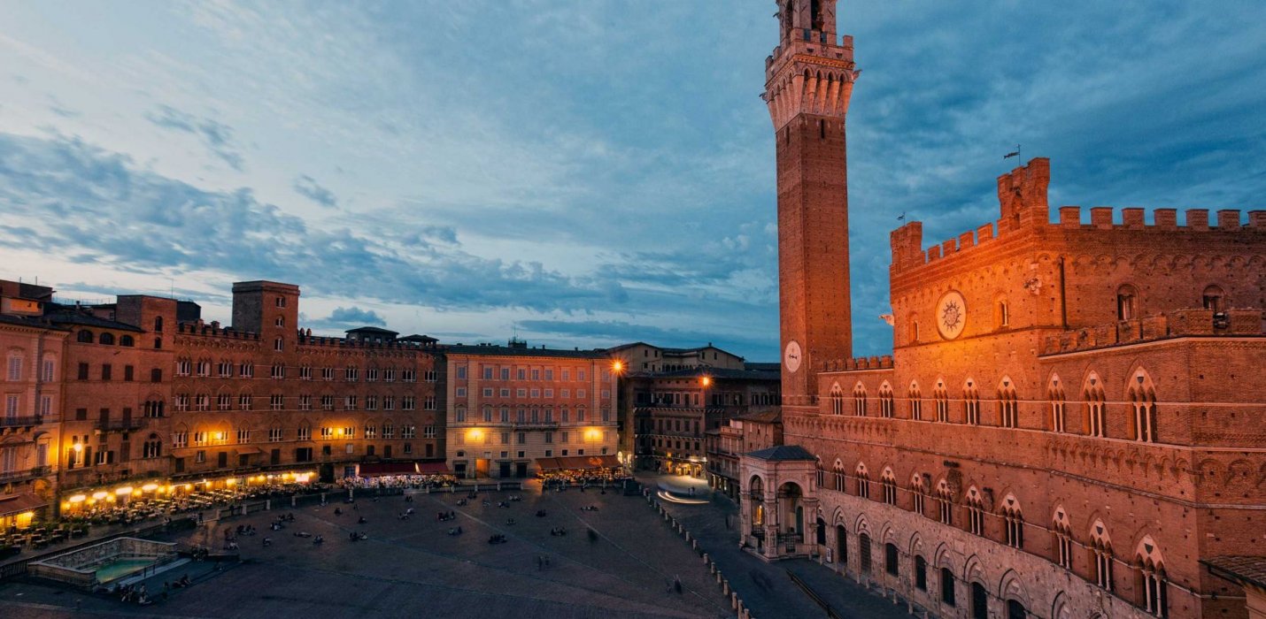 SIENA GIOIELLO MEDIOEVALE