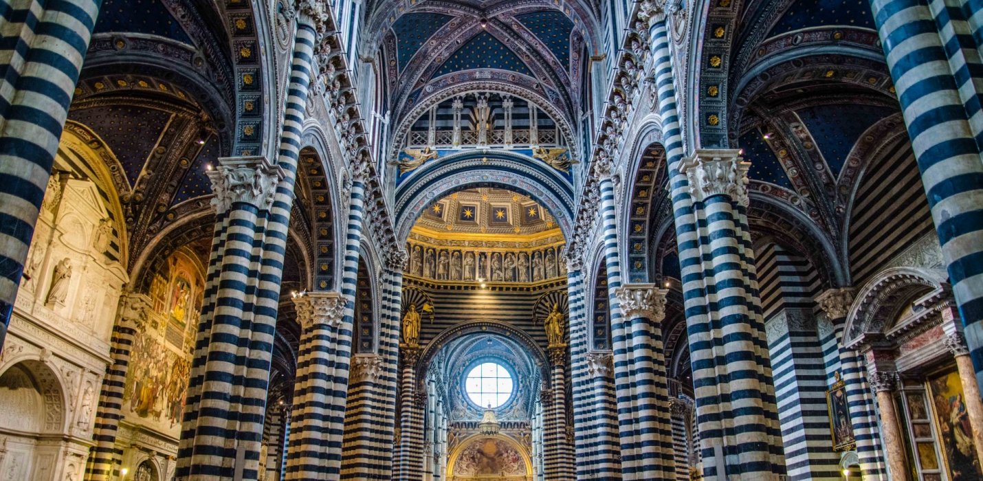 SIENA GIOIELLO MEDIOEVALE