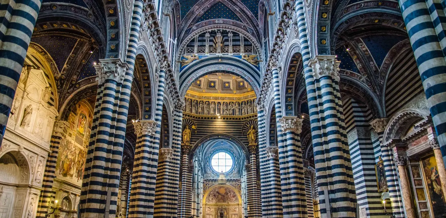 SIENA GIOIELLO MEDIOEVALE